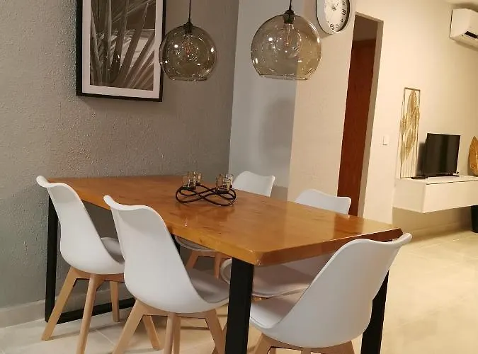Naufragos Apartament Torrevieja